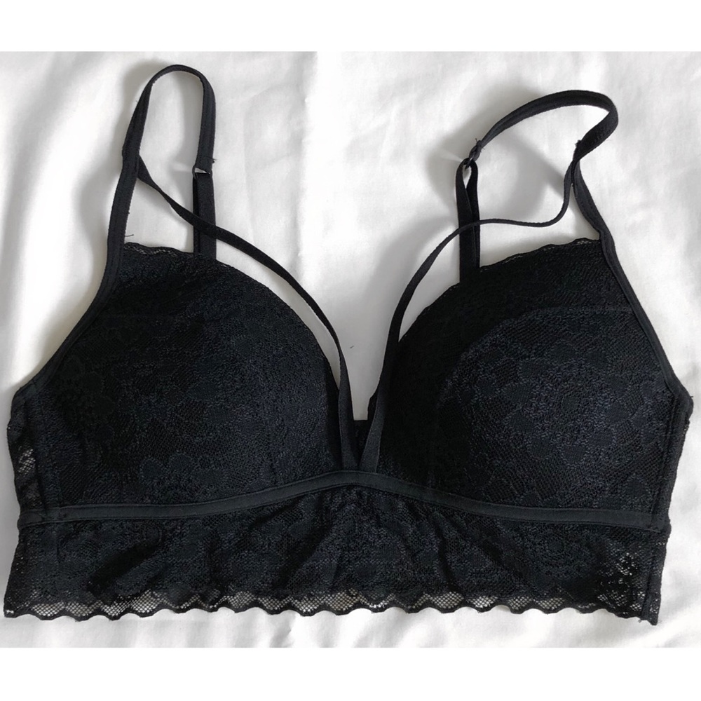 PINK by Victoria’s Secret black lace bralette